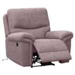 Sillón relax motorizado eléctrico en color gris cemento, modelo América Confort. Tapizado en tela antimanchas, cuenta con reposapiés extendido para mayor comodidad. Ideal para salas de estar, ofreciendo un diseño ergonómico y funcional.