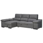 Sofá gris grande con chaise longue a la izquierda. El diseño incluye cojines acolchados y reposabrazos amplios en ambos lados, así como un espacio de almacenamiento integrado en la sección chaise longue.